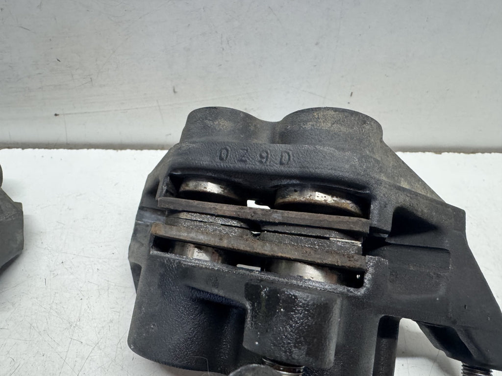 2011 Yamaha Super Tenere XT 1200 Z Front Brake Calipers