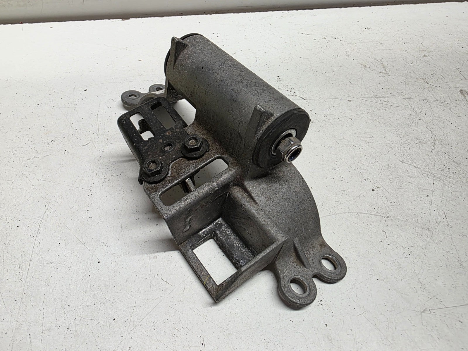2011 Yamaha Super Tenere XT 1200 Z Fuel Tank Bracket