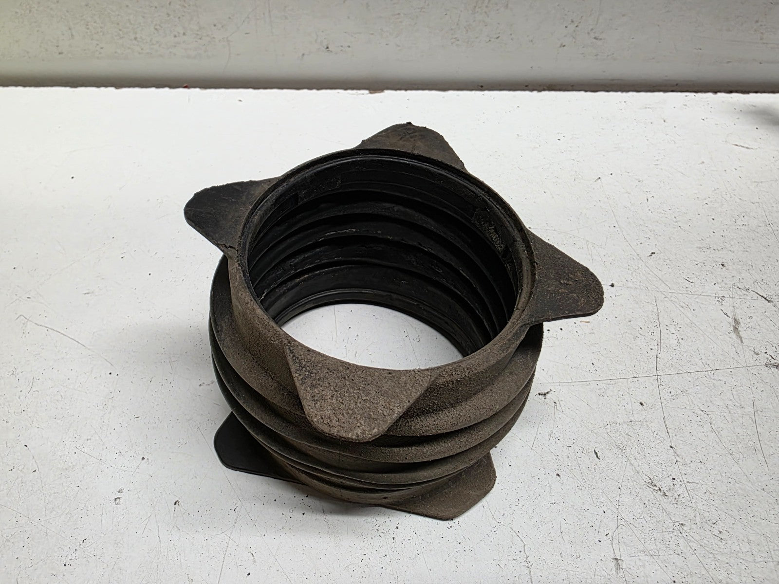 2011 Yamaha Super Tenere XT 1200 Z OEM Drive shaft Rubber Boot