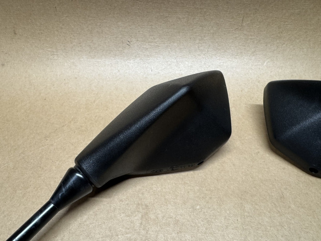 Kawasaki Z800 ZR800  2013 - 2016 Left & Right Mirror