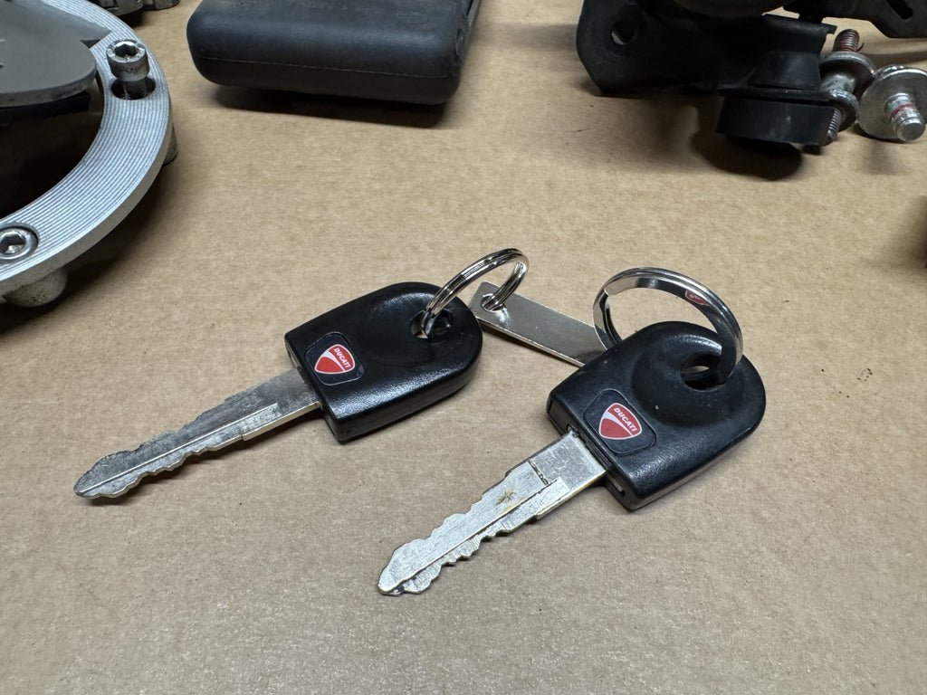 Ducati Monster 821 2014 (2014 - 2016) Lock Set ECU Unit 2 Keys
