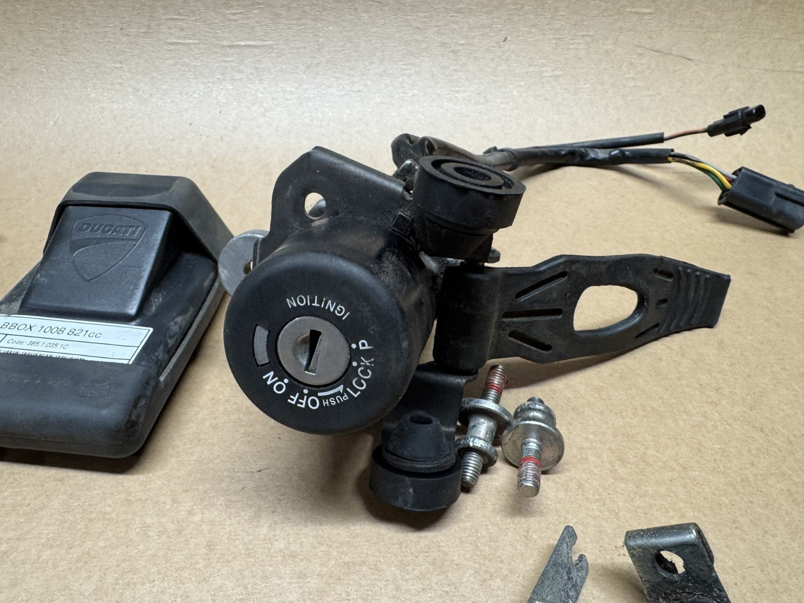 Ducati Monster 821 2014 (2014 - 2016) Lock Set ECU Unit 2 Keys