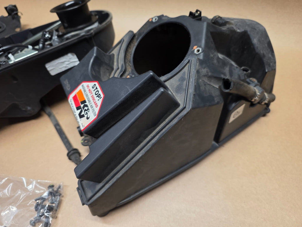 Ducati Monster 821 2014 (2014 - 2016) OEM Airbox & Throttle Bodies