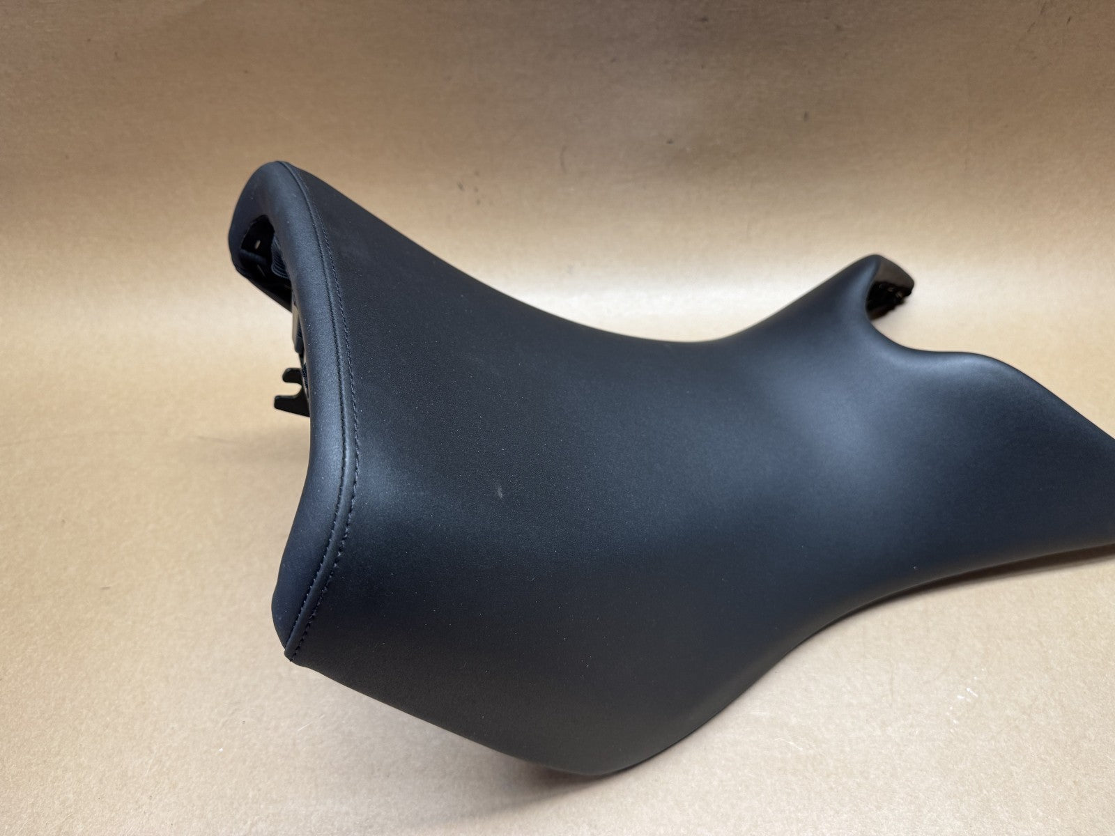 Triumph Tiger 800 XC Front Rider Seat Saddle