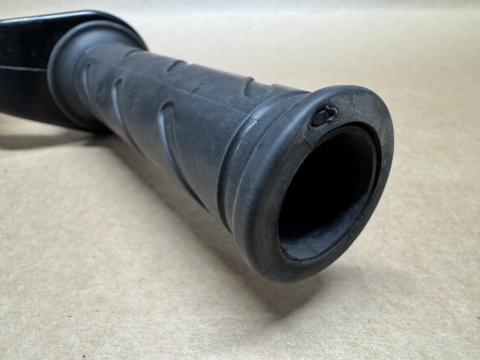 Ducati Hypermotard 1100 S 2007 - 2010 Throttle Grip Tube & Cables