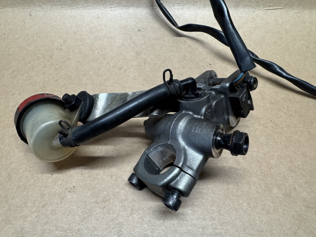Ducati Hypermotard 1100 S 2007 - 2010 BREMBO Clutch Master Cylinder