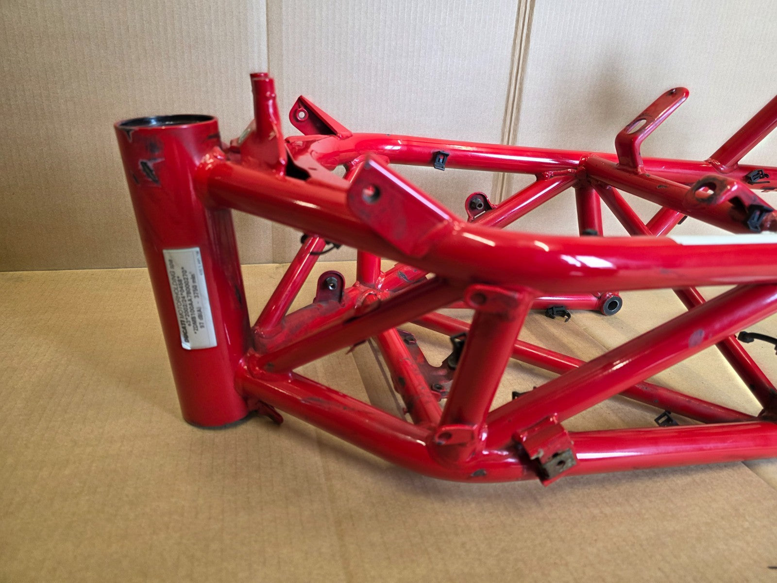 Ducati Hypermotard 1100 S 2007 - 2010 Main Frame Chassis + V5