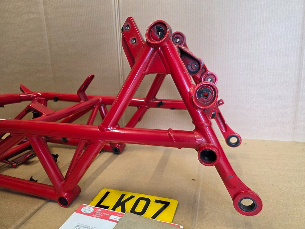 Ducati Hypermotard 1100 S 2007 - 2010 Main Frame Chassis + V5