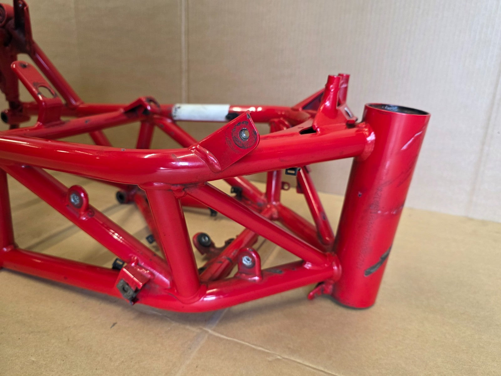 Ducati Hypermotard 1100 S 2007 - 2010 Main Frame Chassis + V5