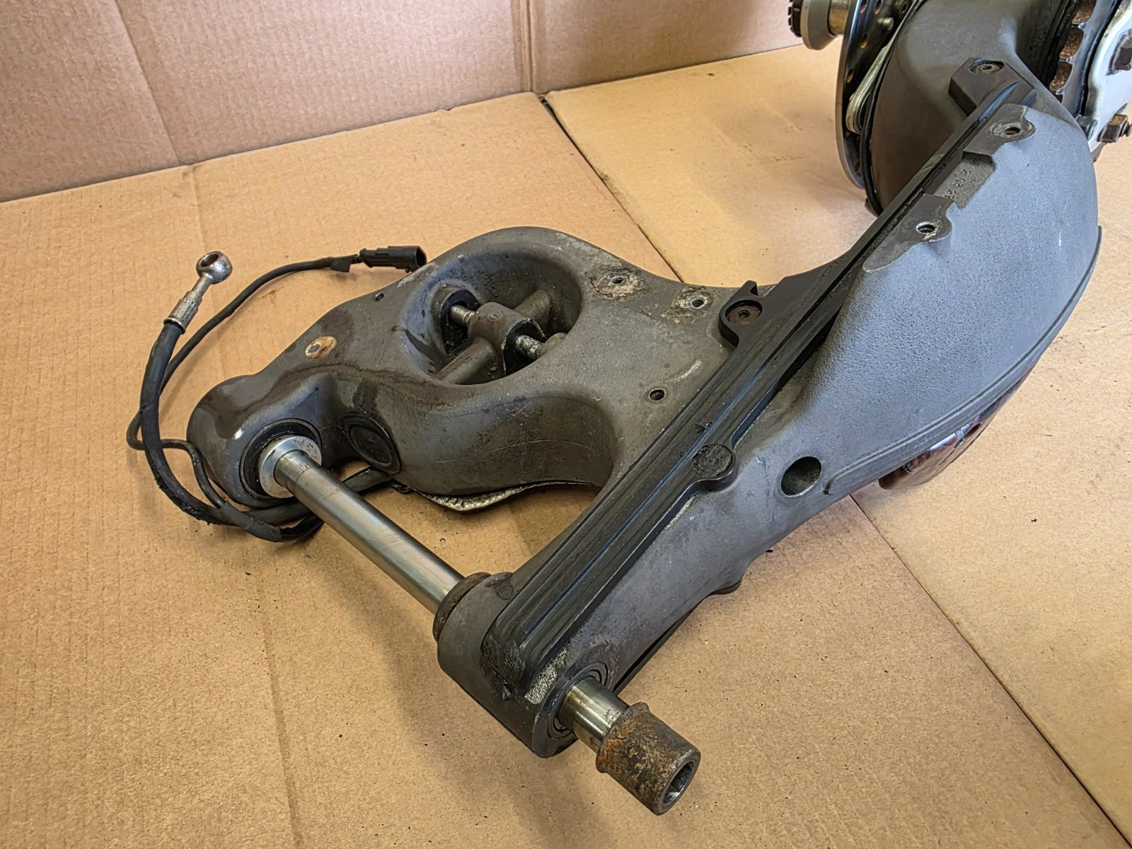 Ducati Hypermotard 1100 S 2007 - 2010 Complete Swing Arm