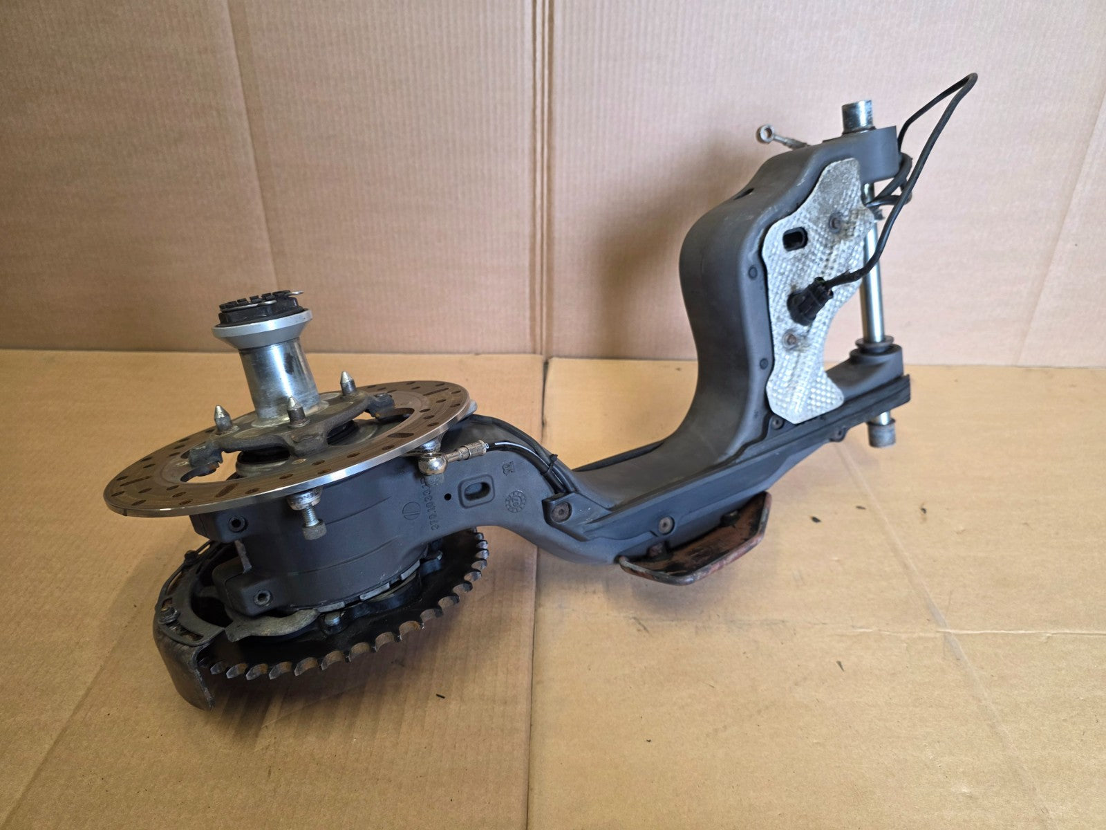 Ducati Hypermotard 1100 S 2007 - 2010 Complete Swing Arm