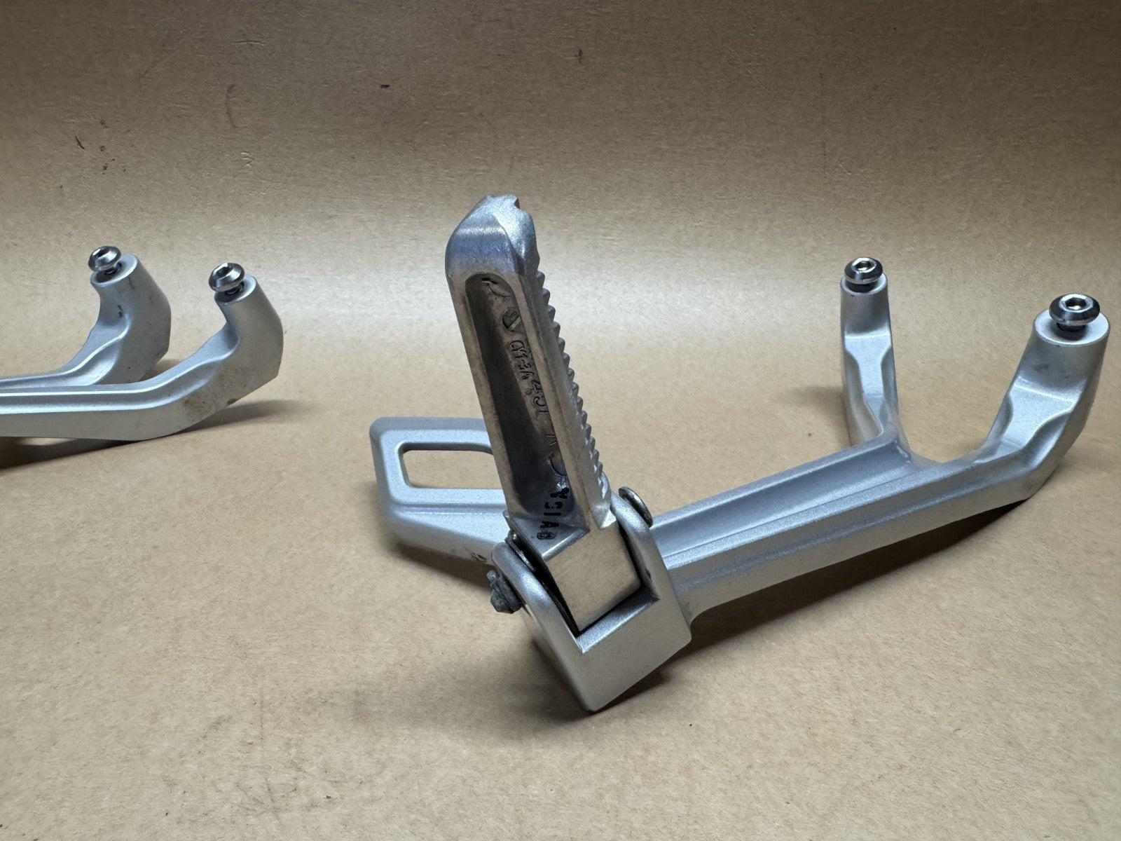 Yamaha YZF R125 2019 - 2022 Rear Left & Right Foot Peg Foot rest