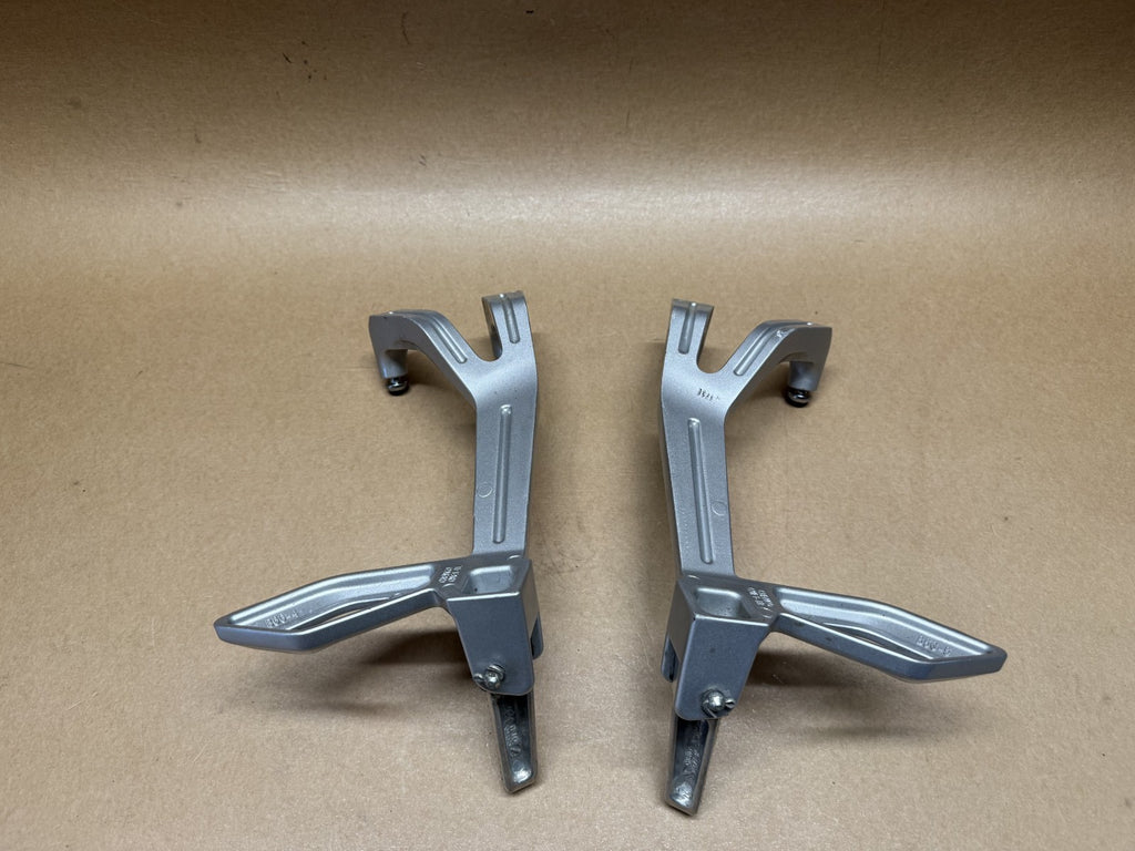 Yamaha YZF R125 2019 - 2022 Rear Left & Right Foot Peg Foot rest