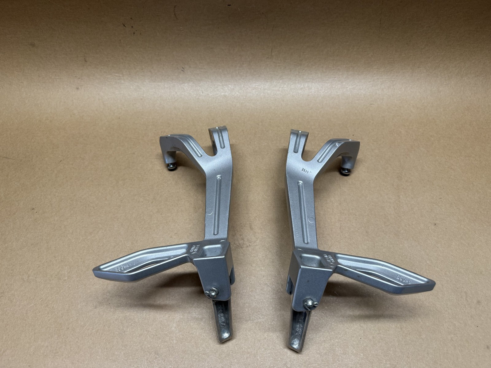 Yamaha YZF R125 2019 - 2022 Rear Left & Right Foot Peg Foot rest