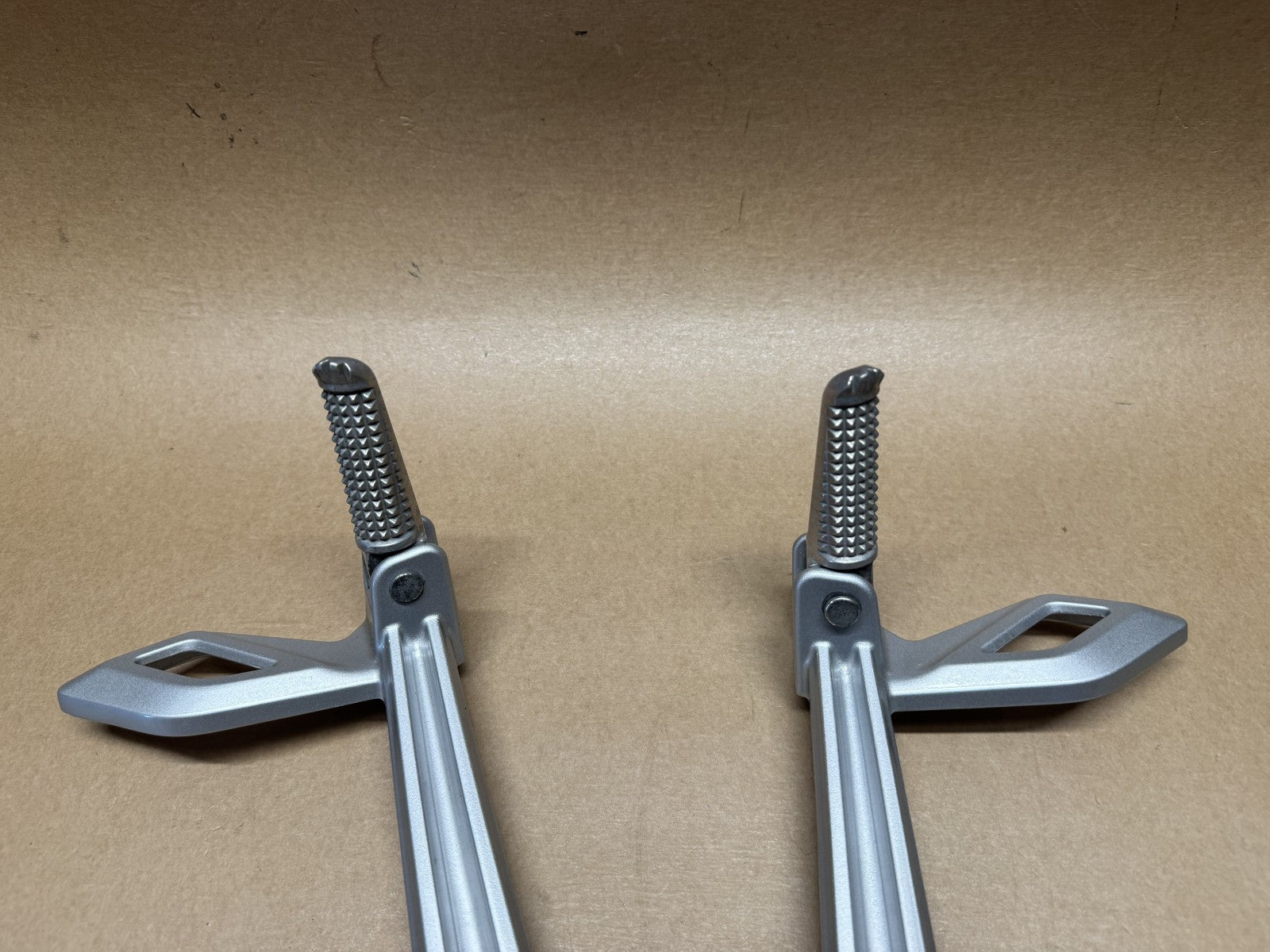 Yamaha YZF R125 2019 - 2022 Rear Left & Right Foot Peg Foot rest