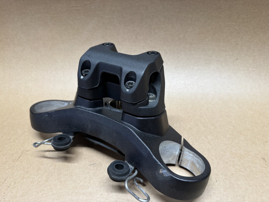 Ducati Monster 821 2014 (2014 - 2016) OEM Top Yoke