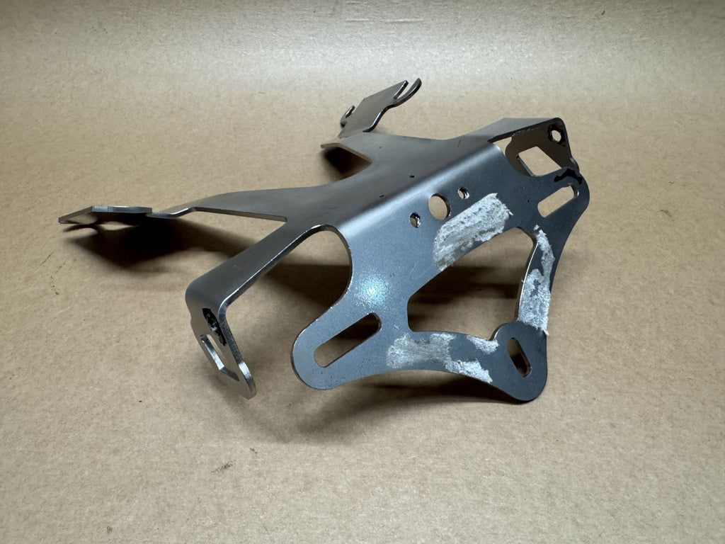 Ducati Monster 821 2014 (2014 - 2016) Aftermarket Tail Tidy Number Plate Holder