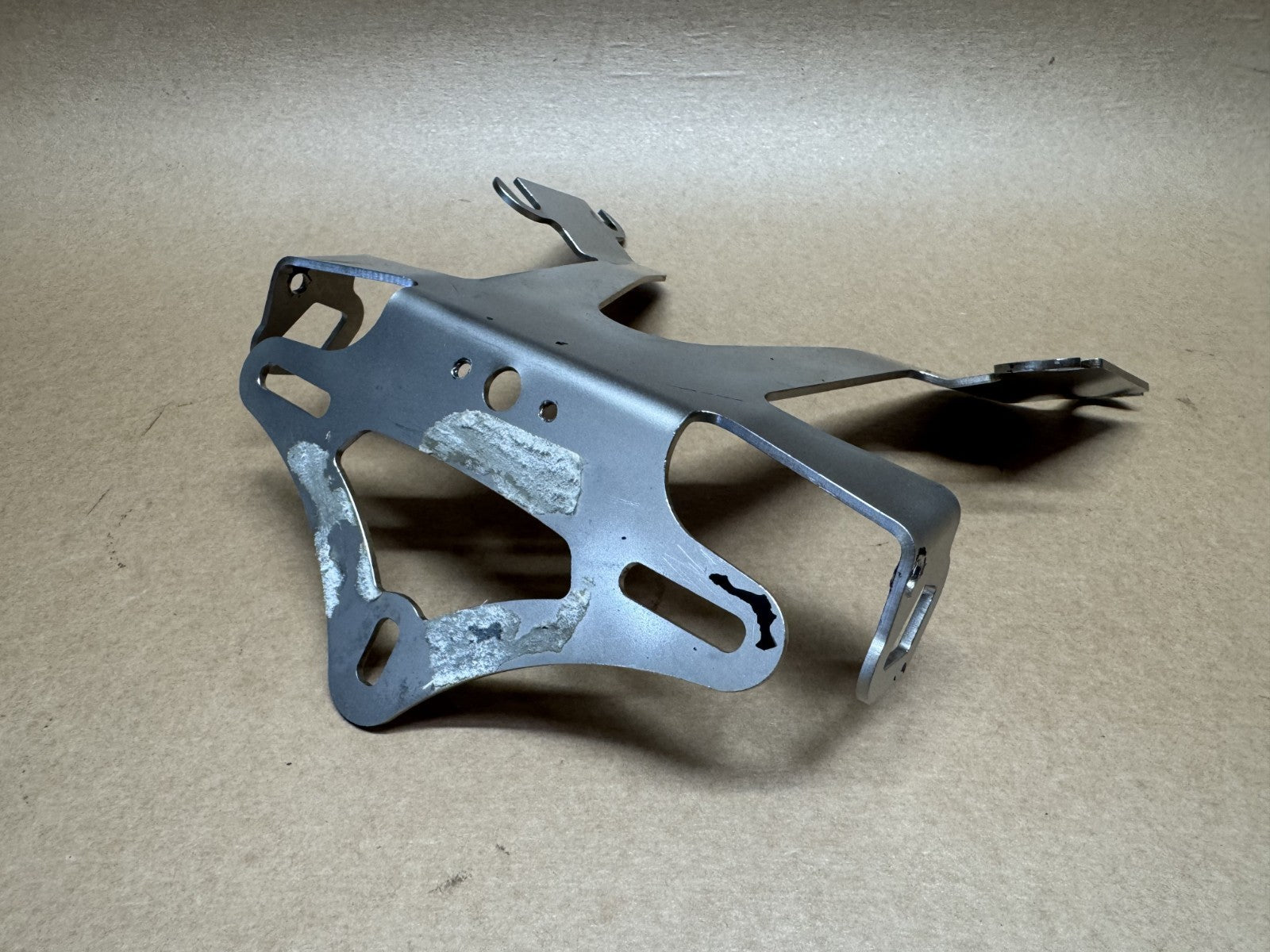 Ducati Monster 821 2014 (2014 - 2016) Aftermarket Tail Tidy Number Plate Holder