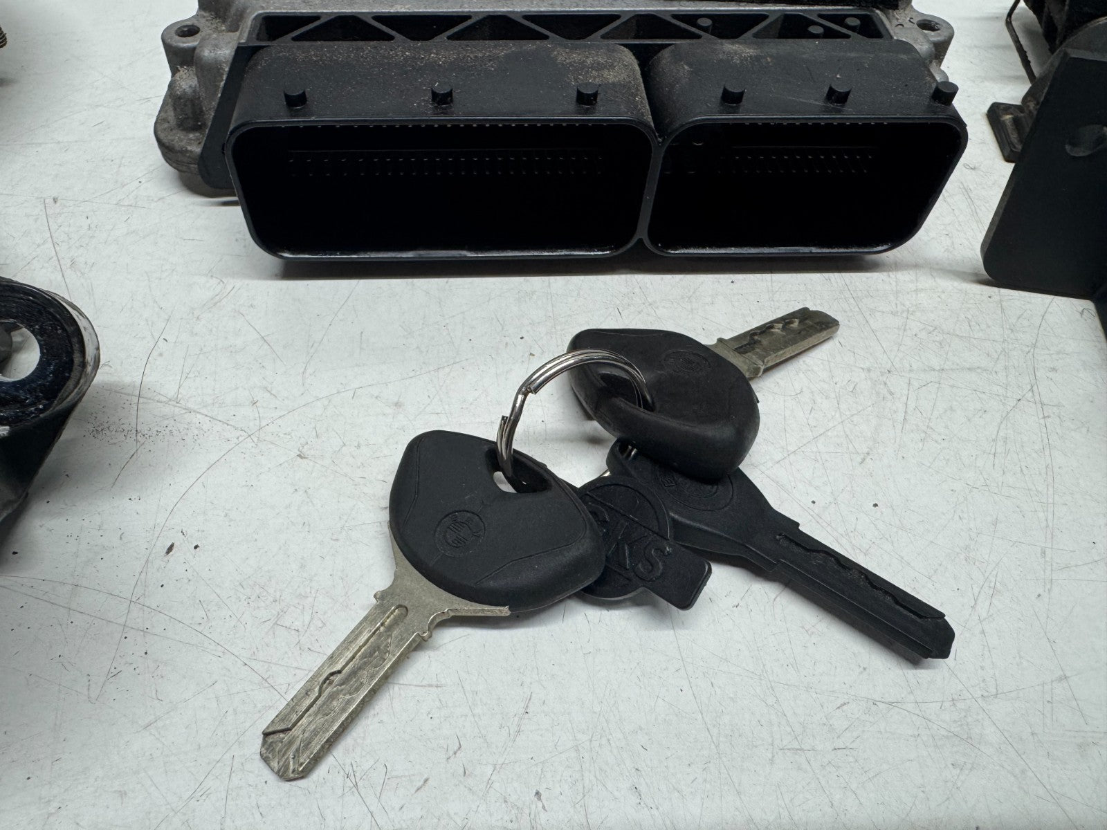 Lock Set 2 Keys ECU BMW K1200S 2007