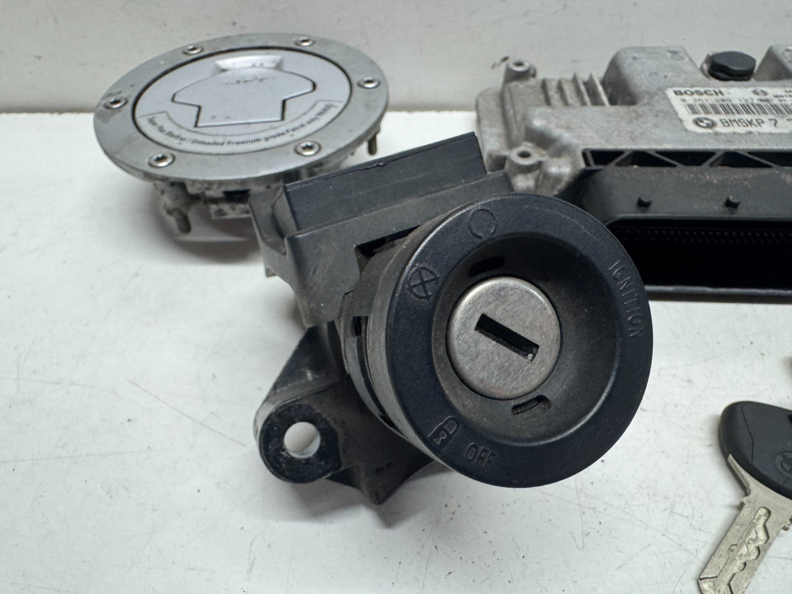 Lock Set 2 Keys ECU BMW K1200S 2007