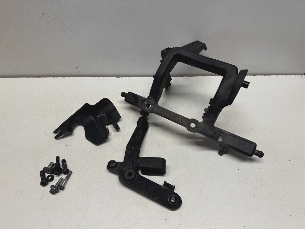 Engine Oil Cooler Bracket Ducati Supersport 939 2018 (2017 - 2021)
