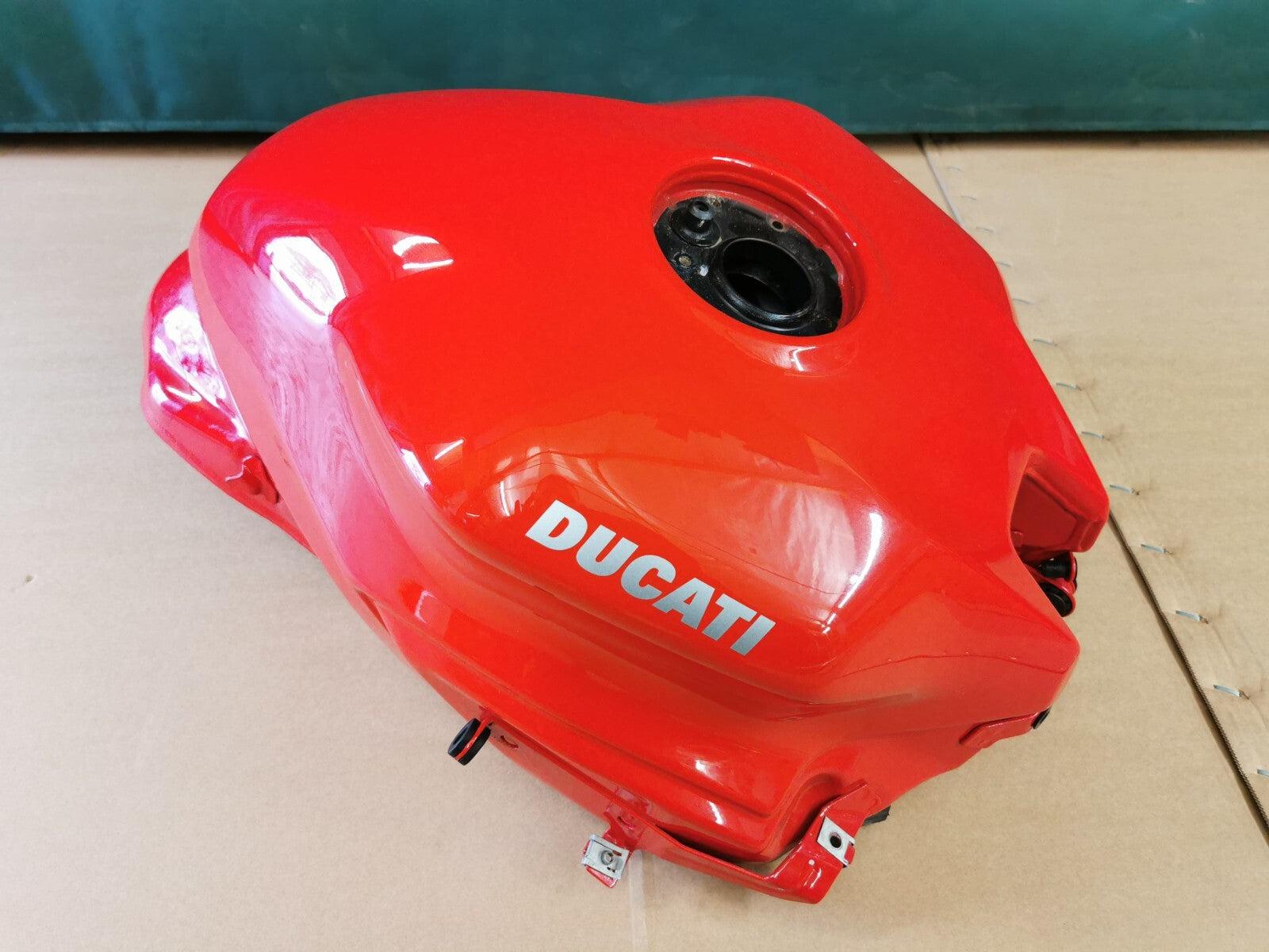 OEM Fuel Tank in Red Ducati Supersport 939 2018 (2017 - 2021)