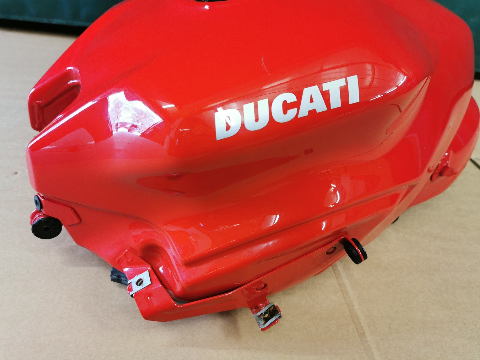 OEM Fuel Tank in Red Ducati Supersport 939 2018 (2017 - 2021)