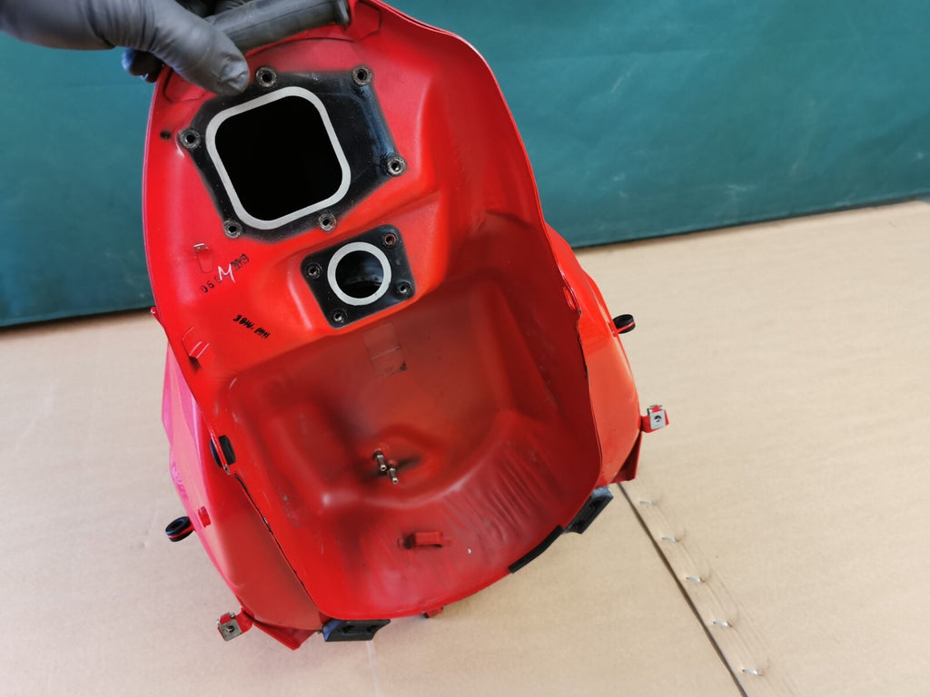 OEM Fuel Tank in Red Ducati Supersport 939 2018 (2017 - 2021)