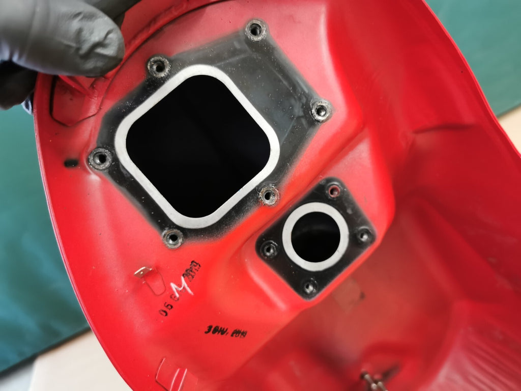 OEM Fuel Tank in Red Ducati Supersport 939 2018 (2017 - 2021)