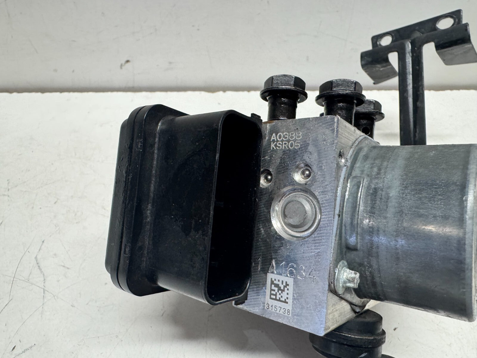 ABS Pump Unit Ducati Supersport 939 2018 (2017 - 2021)
