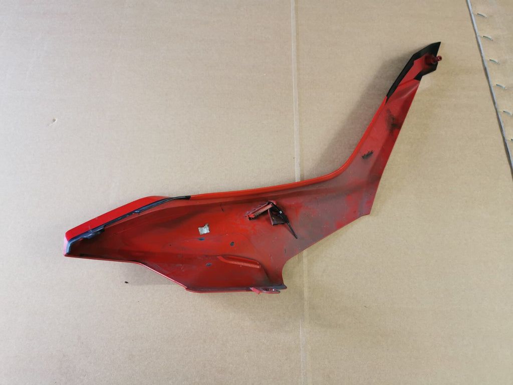 Left Rear Seat Fairing Panel in Red Ducati Supersport 939 2018 (2017 - 2021)
