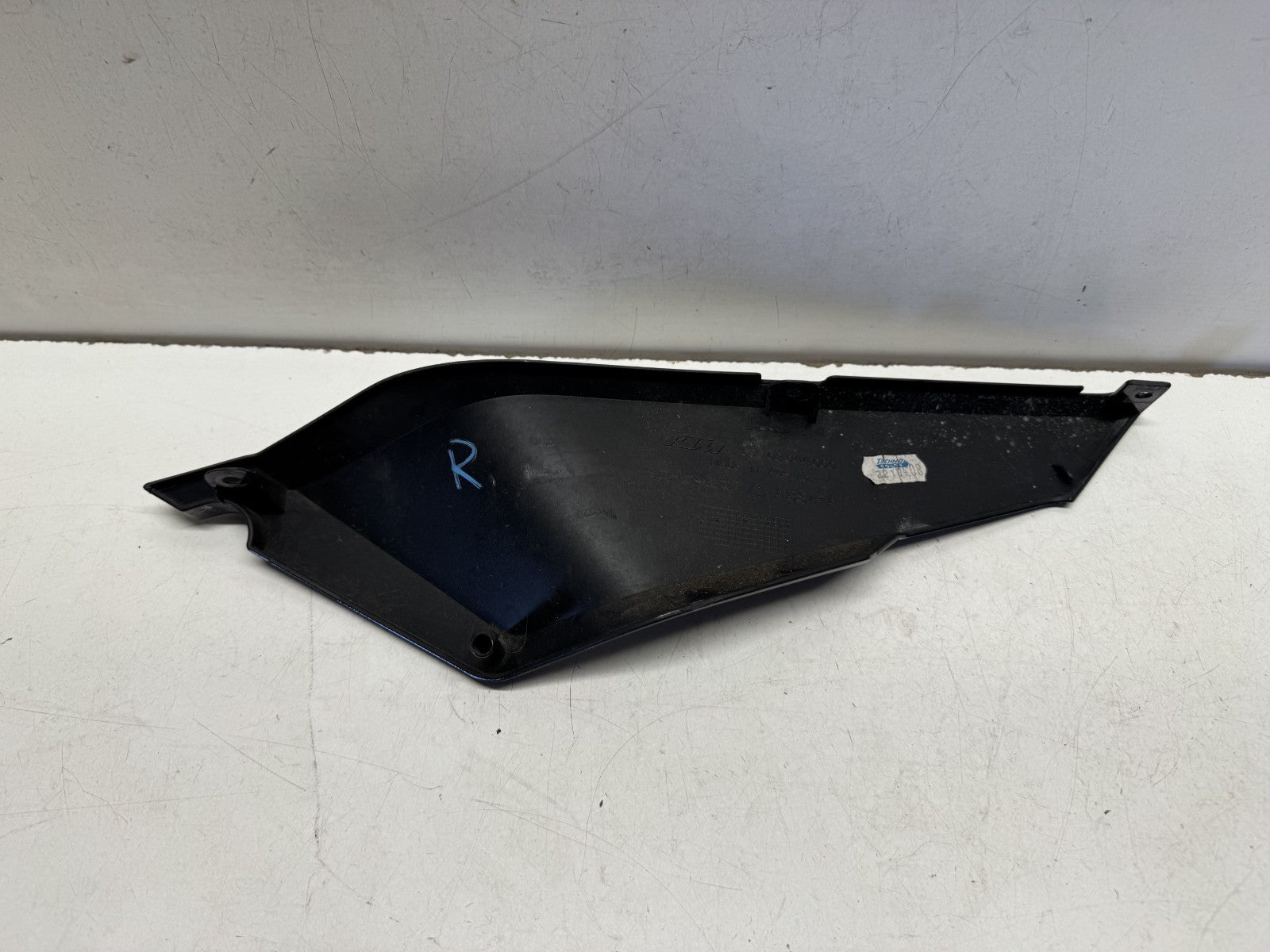 KTM RC8 1190 2008 (2008 - 2010) Right Tank Lower Cover Fairing Panel