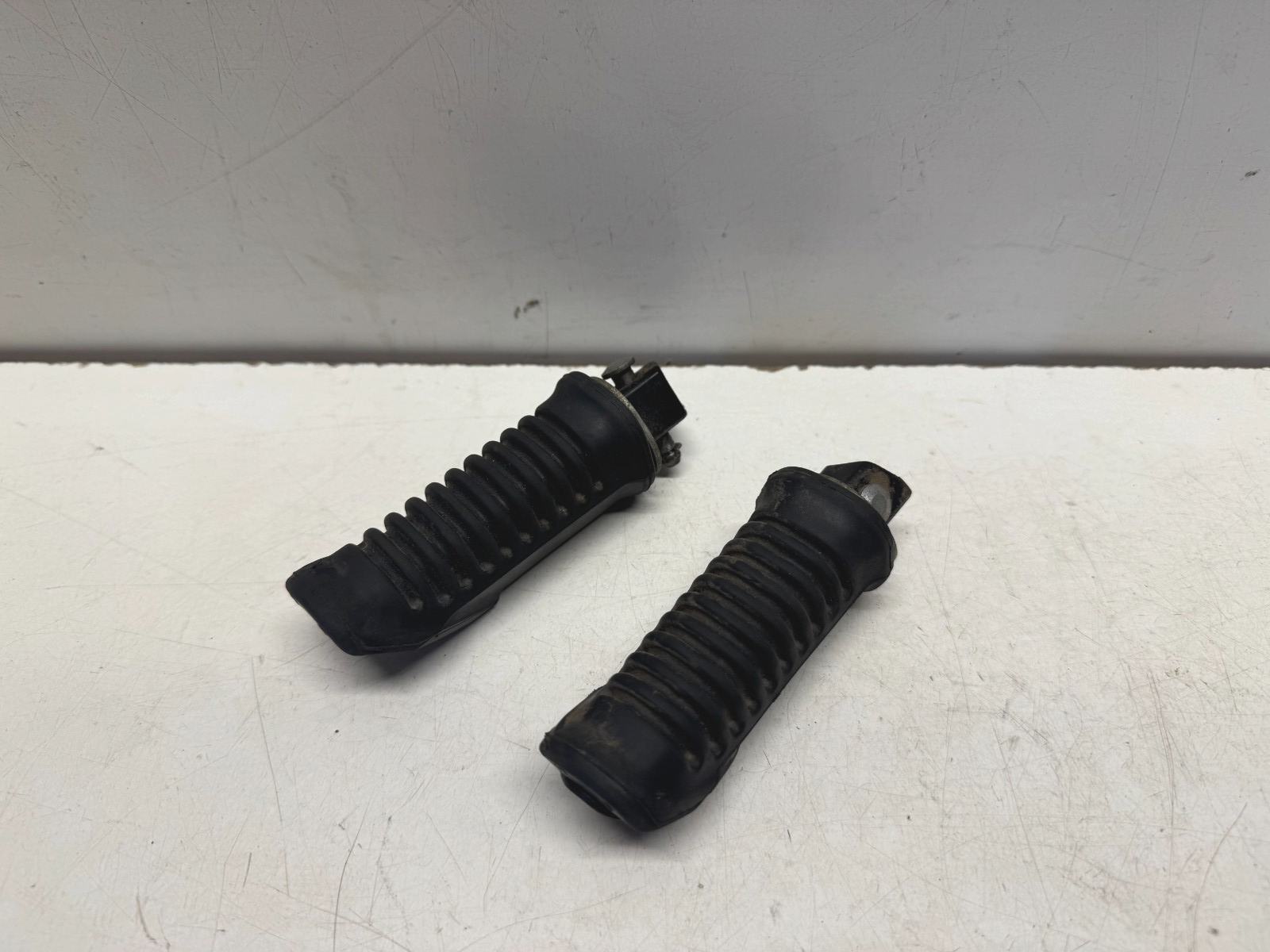 Rear Right & Left Foot Pegs Suzuki Address 110 UK110 2021