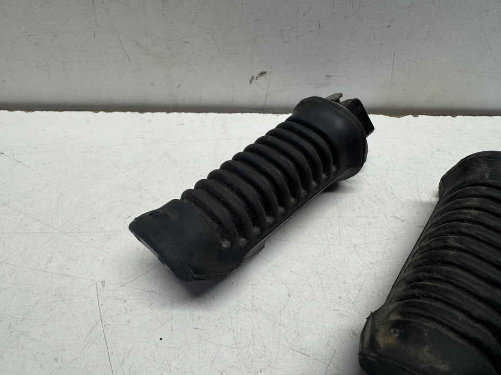Rear Right & Left Foot Pegs Suzuki Address 110 UK110 2021