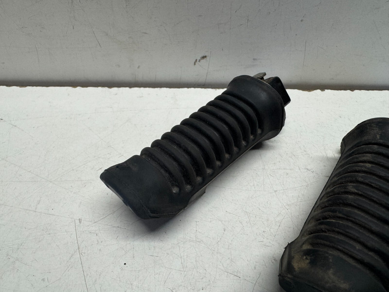 Rear Right & Left Foot Pegs Suzuki Address 110 UK110 2021