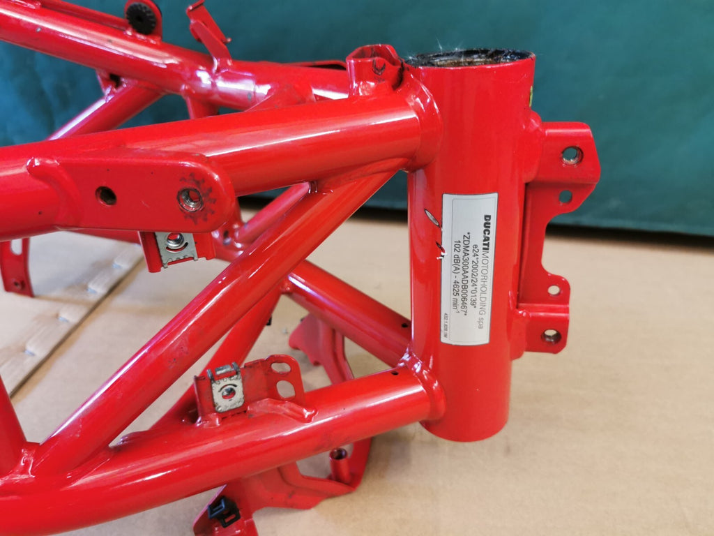 Main Frame Chassis Ducati Multistrada 1200 S Pikes Peak 2013 HPI Clear + V5
