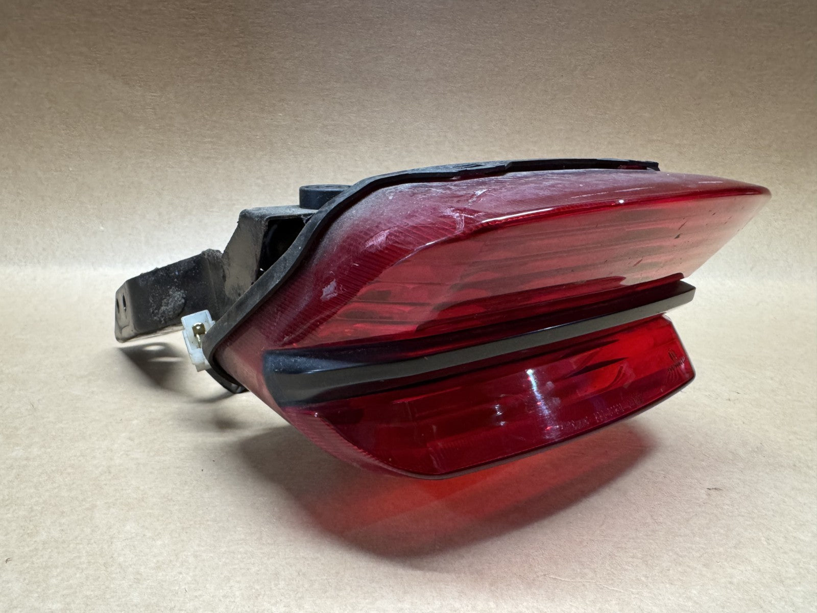 Yamaha XJR 1300 2005 (2000 - 2006 Rear Brake Light & Bracket