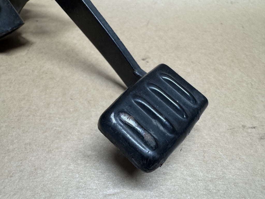 Aprilia Caponord ETV 1000 2001 - 2007 Right Foot Peg + Brake Pedal