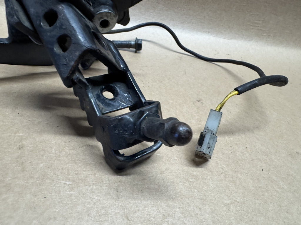 Aprilia Caponord ETV 1000 2001 - 2007 Right Foot Peg + Brake Pedal