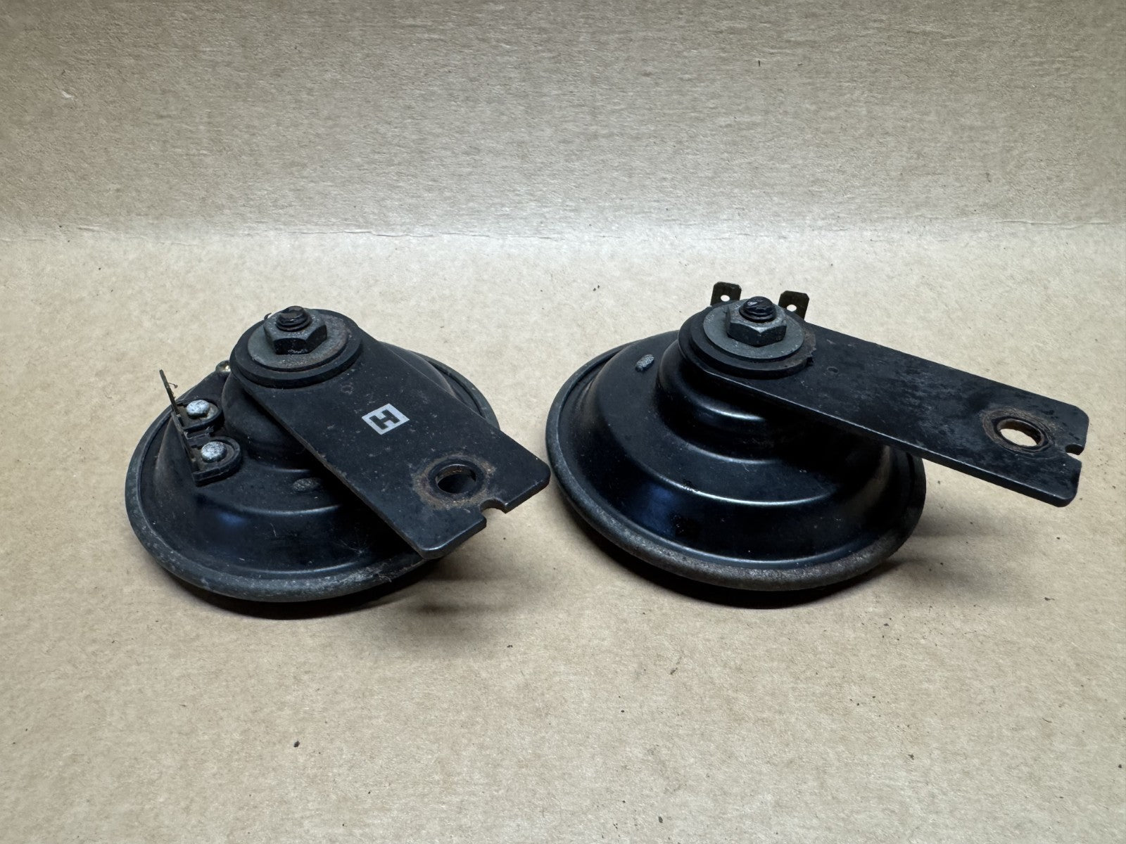 Yamaha XJR 1300 2005 (2000 - 2006) Horn x2