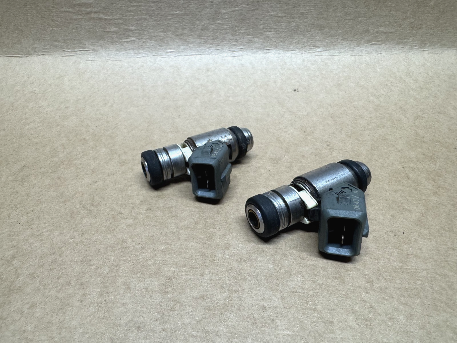 Ducati Hypermotard 1100 S 2007 Fuel Injectors x2
