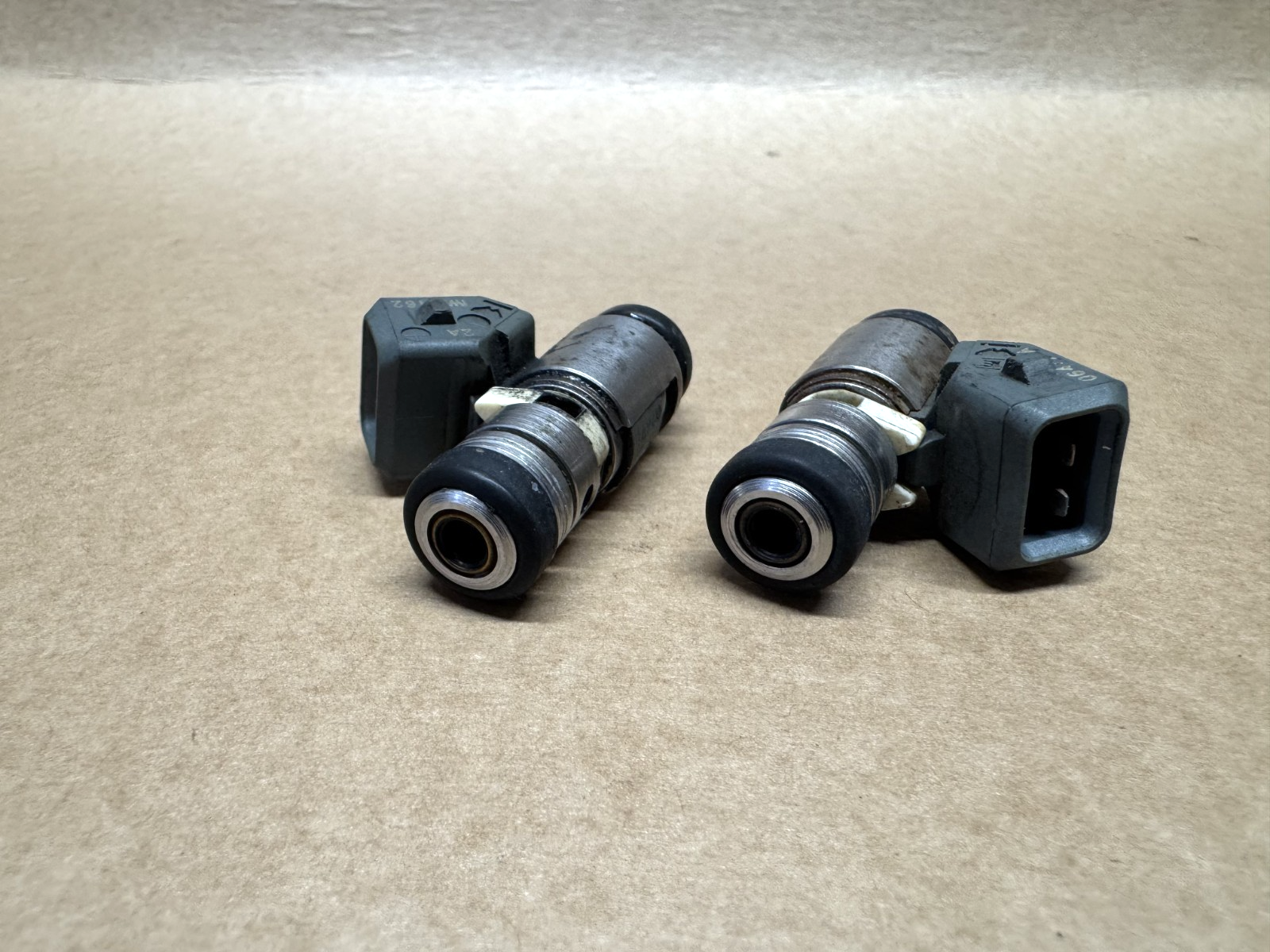 Ducati Hypermotard 1100 S 2007 Fuel Injectors x2