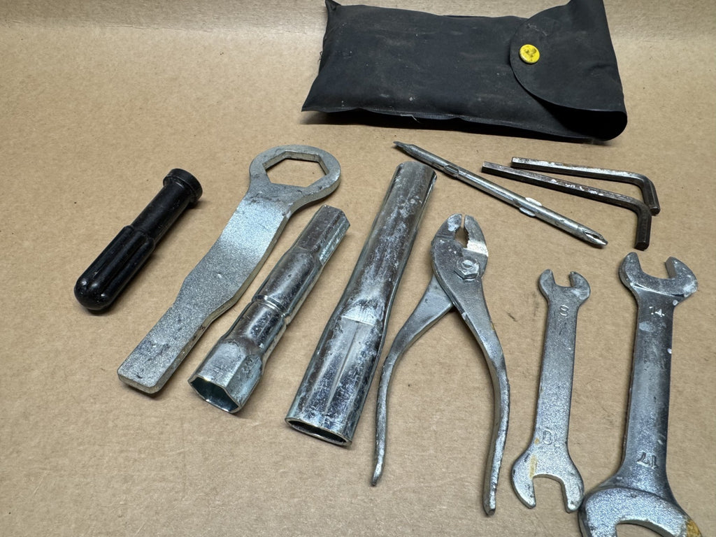 Yamaha XJR 1300 2005 (2000 - 2006) Tool Kit