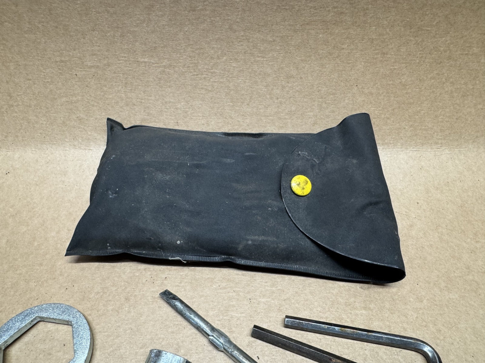 Yamaha XJR 1300 2005 (2000 - 2006) Tool Kit
