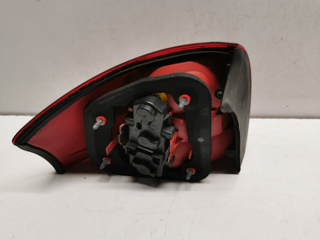 Audi A6 Rear Tail Light Right Drivers O/S Halogen Lamp 2003 MK2 4B OEM 4B5945096