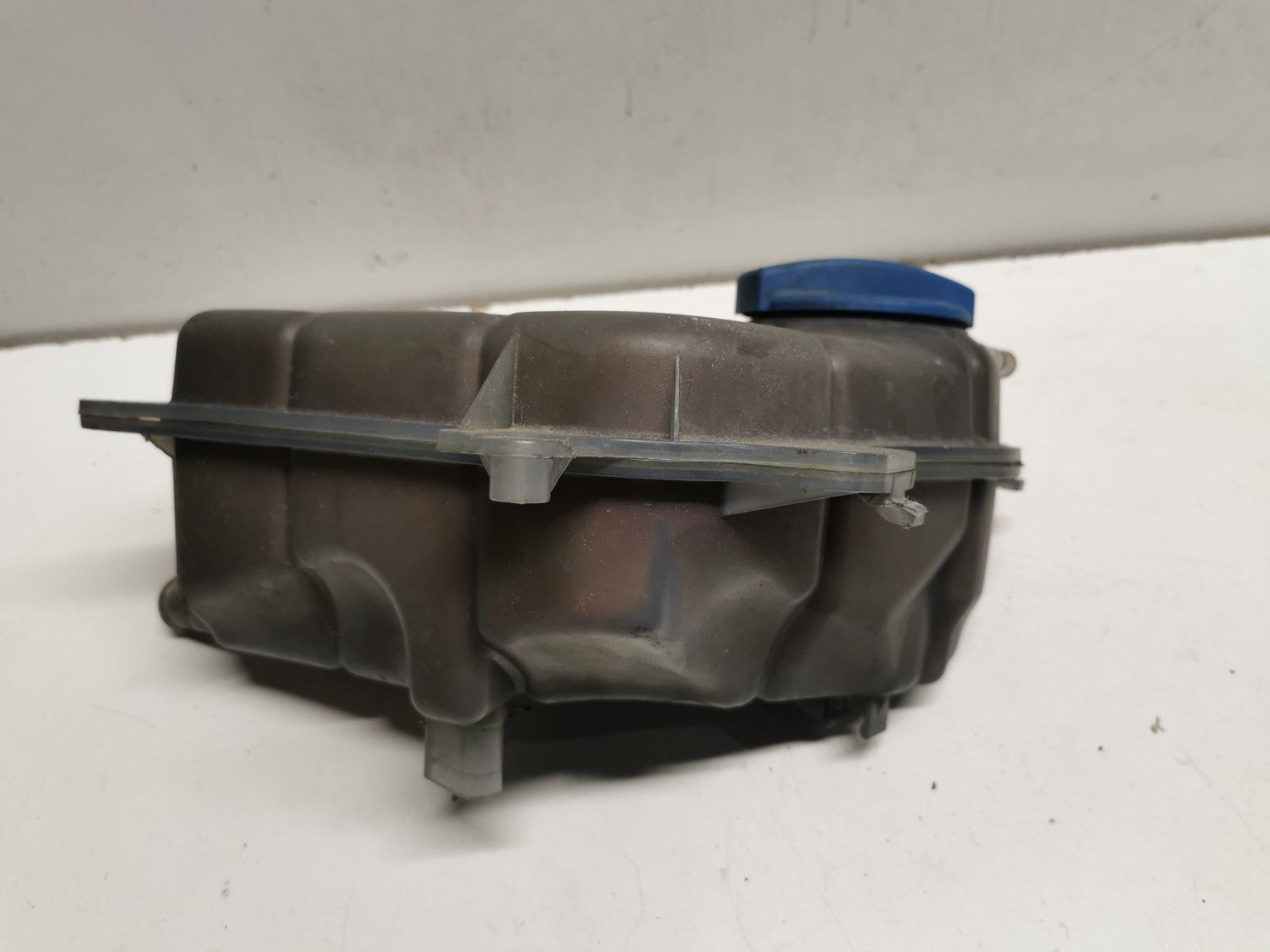 Audi A6 C5 Coolant Expansion Tank Coolant Tank 8E0121403D