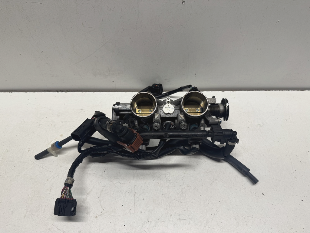 Yamaha MT-07 2016 Throttle Bodies with Wiring Loom
