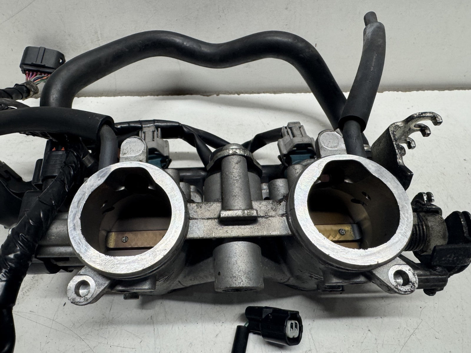 Yamaha MT-07 2016 Throttle Bodies with Wiring Loom