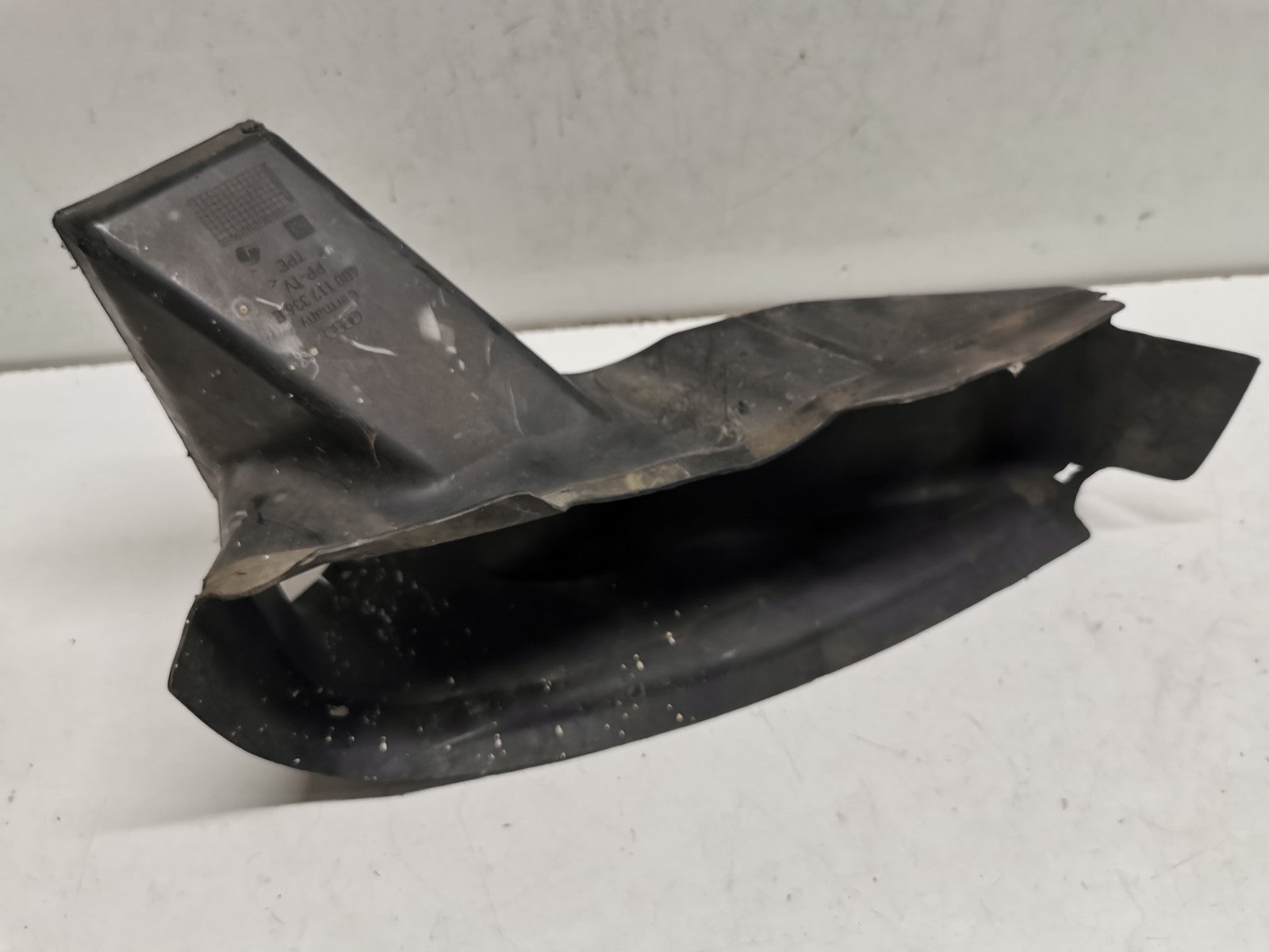 Air duct intercooler right Audi A6 S6 C5 4B LLK 4B0117336E