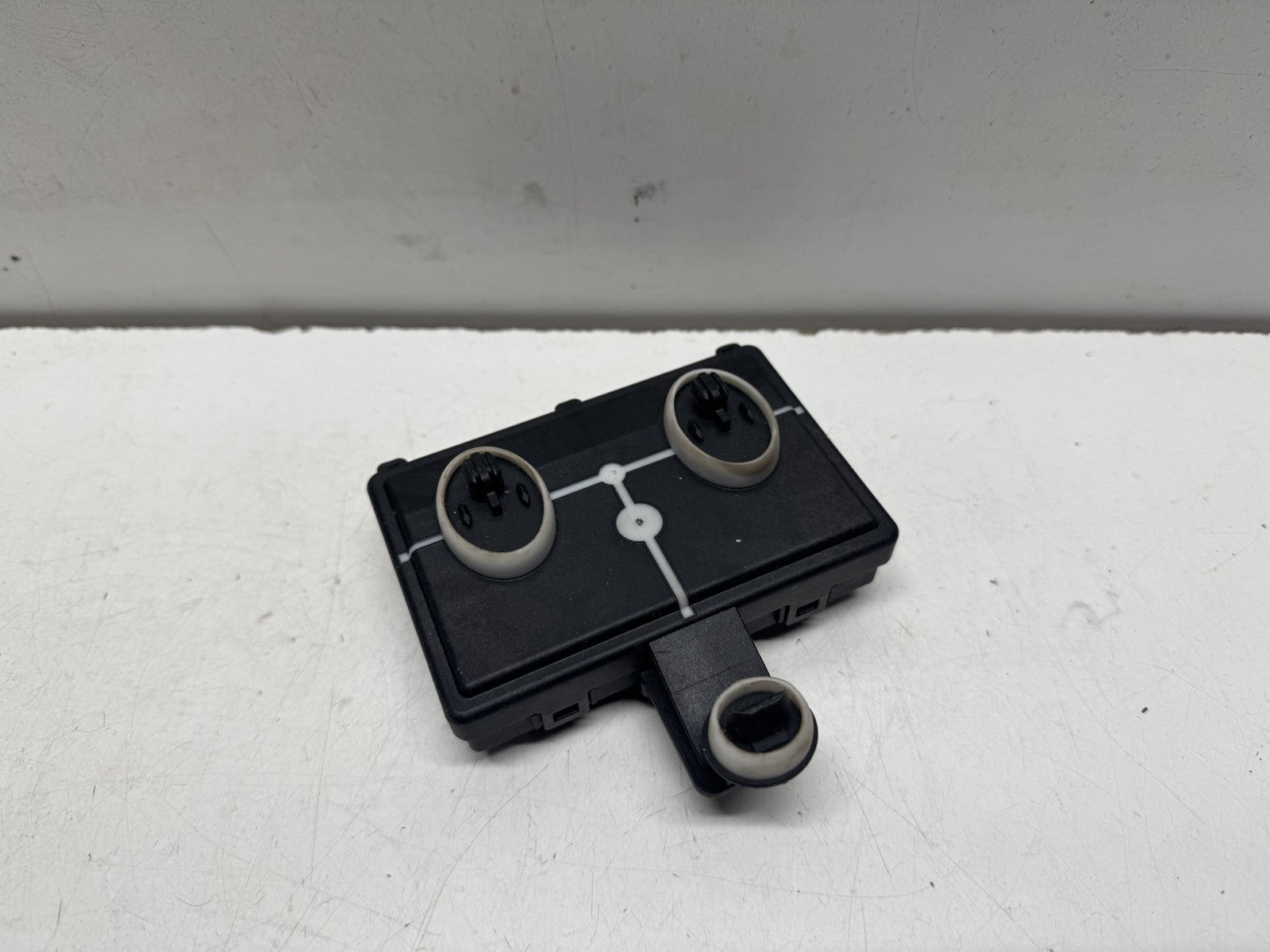 AUDI A4 S4 B9 DOOR CONTROL MODULE FRONT RIGHT DRIVER SIDE 8W0959593H